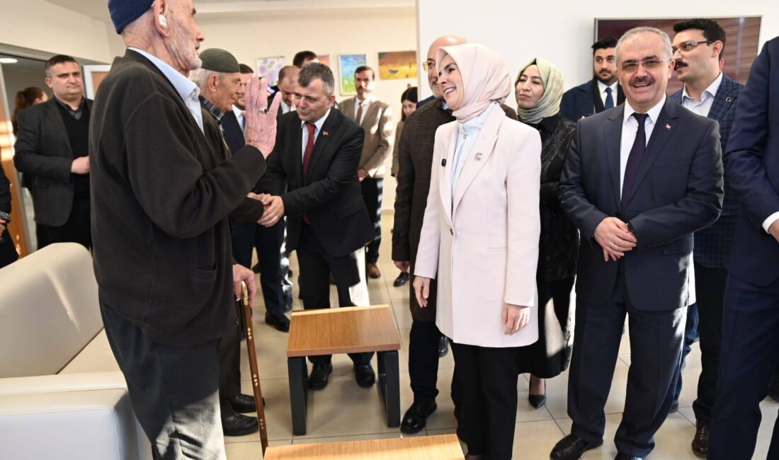 Aile ve Sosyal Hizmetler Bakanı Mahinur Özdemir Göktaş, Emirdağ ziyaretleri