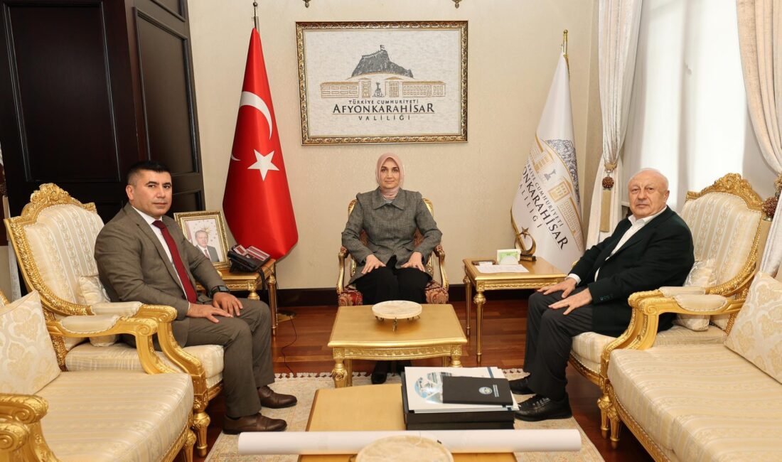 Afyonkarahisar Valisi Doç. Dr. Kübra Güran Yiğitbaşı, çalışmalarının ve ziyaretlerinin