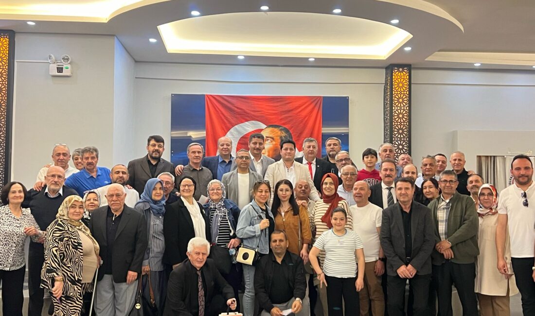 İzmir’de yaşayan Bolvadinliler iftarda buluştu Organizasyonunu Bolvadin Haber Ajansı'nın yaptığı ve Bolvadinliler Sosyal Yardımlaşma ve