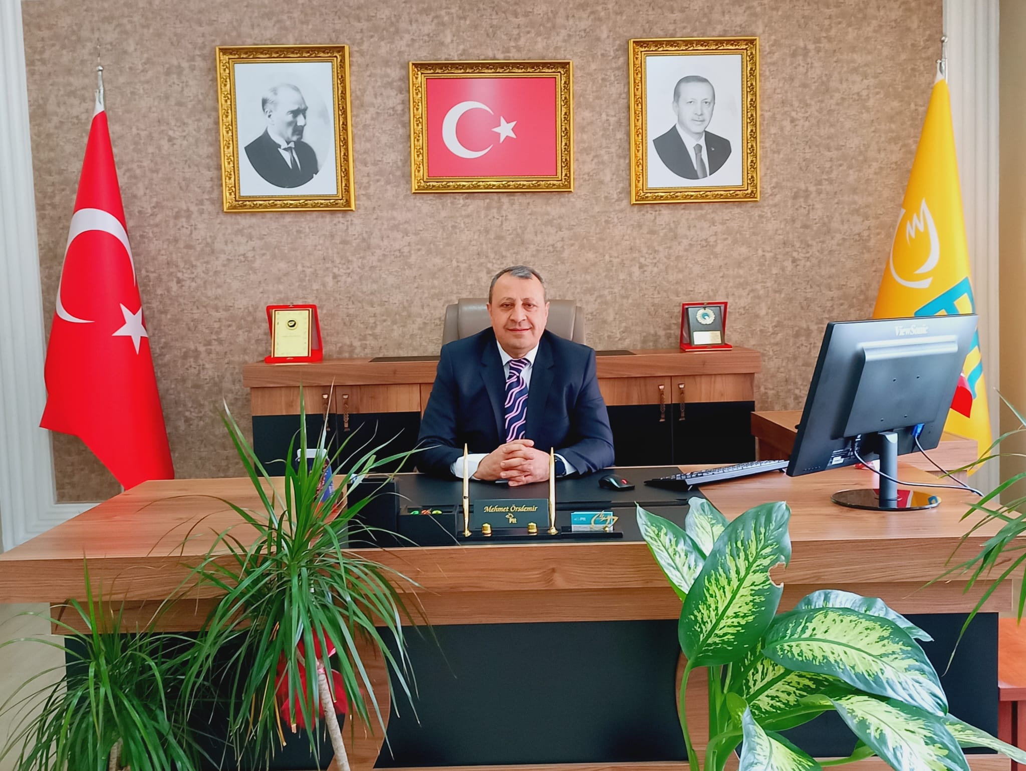 Afyonkarahisar PTT Başmüdürü Mehmet Örsdemir, Ankara'ya tayin edilmesinin ardından başlattığı
