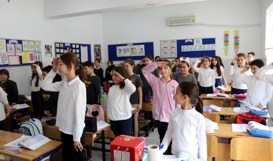 Gaziler ve Polisler, İl Milli Eğitim Müdürlüğü tarafından yürütülen “Değerler