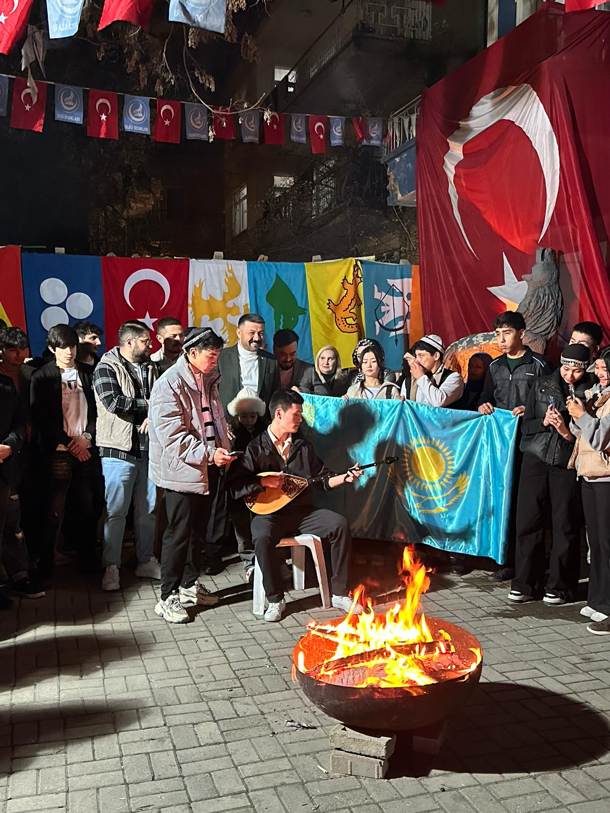 Afyonkarahisar Ülkü Ocakları, bugün düzenlenen özel bir programla hem Ramazan