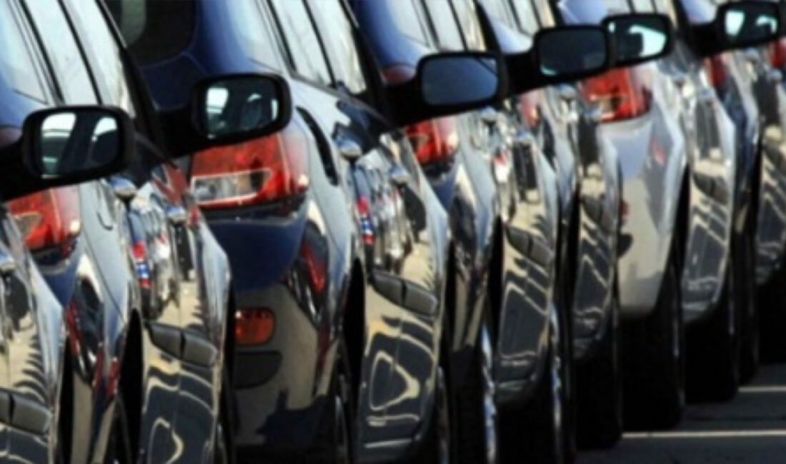 Tüketiciler Birliği Genel Başkanı Mahmut Şahin, sıfır araç alırken kendisinden