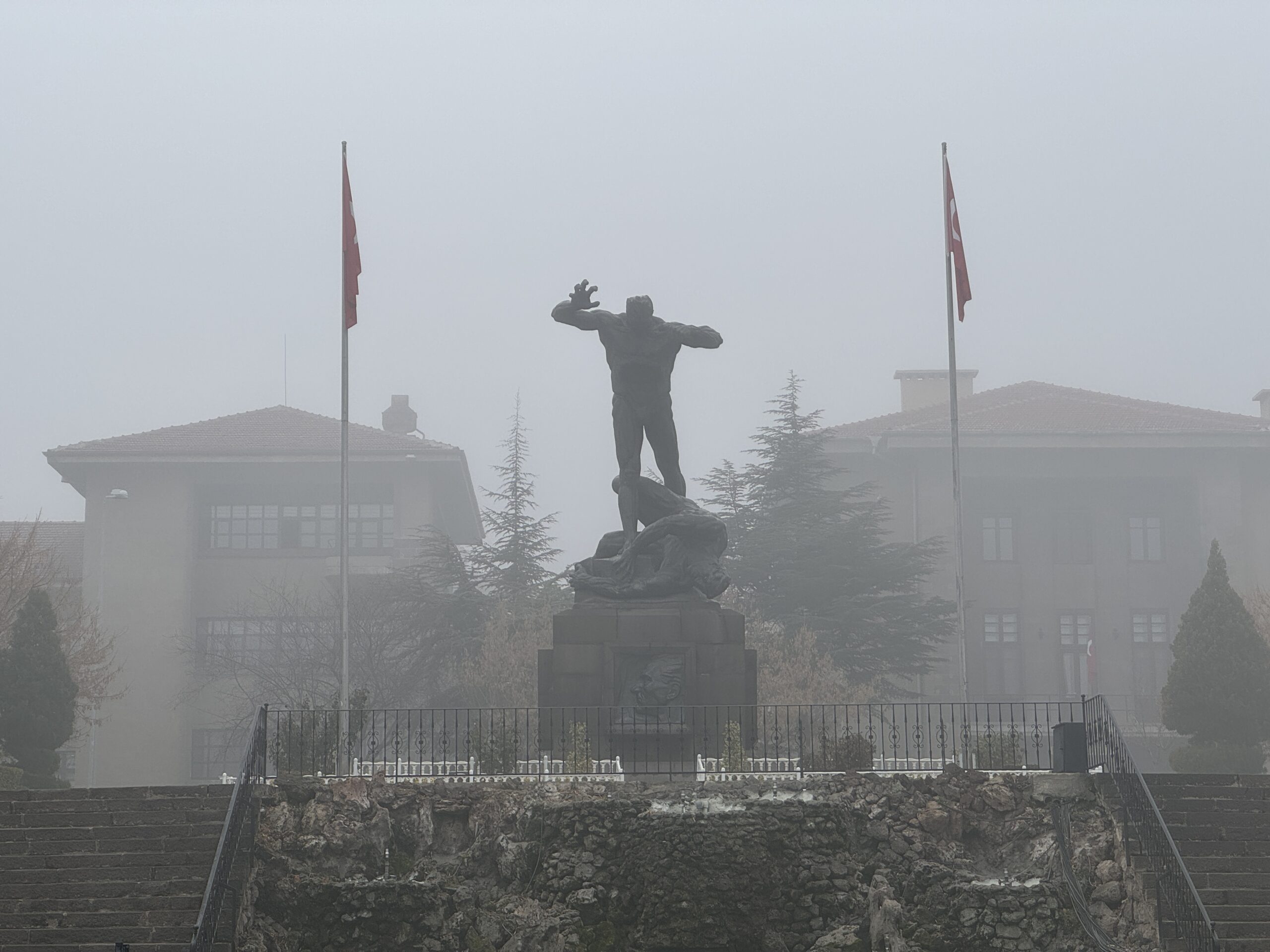 Yapılan son değerlendirmelere göre Balkanlar üzerinden gelecek olan soğuk ve