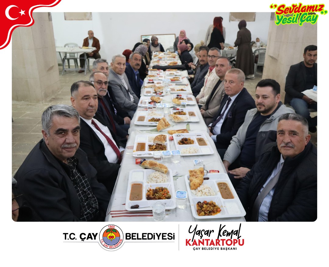 Afyonkarahisar’ın Çay ilçesinde belediye tarihi Taşhan’da iftar etkinliği gerçekleştirdi.