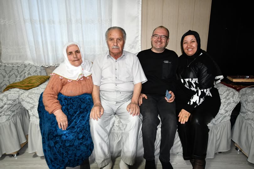 İscehisar Belediye Başkanı Seyhan Kılınçarslan, eşi Dr. Ali Kılınçarslan ile