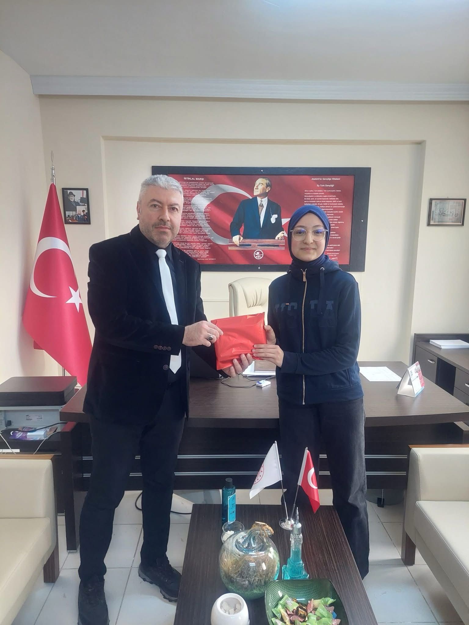 Afyonkarahisar’ın Bolvadin ilçesinde Raziye Sultan Yusuf Kayabaşı Sosyal Bilimler Lisesi