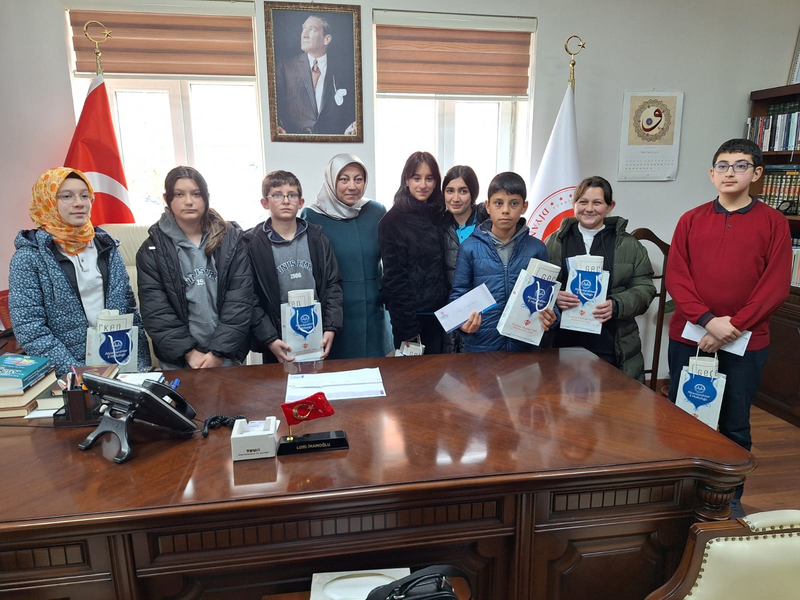 Diyanet İşleri Başkanlığı, İstiklal ve istikbalin teminatı olan gençlere yönelik