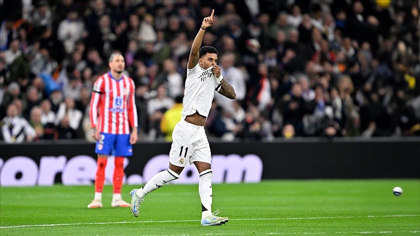UEFA Şampiyonlar Ligi'nde son 16 mücadelesi, oynanan 4 maçla başladı.