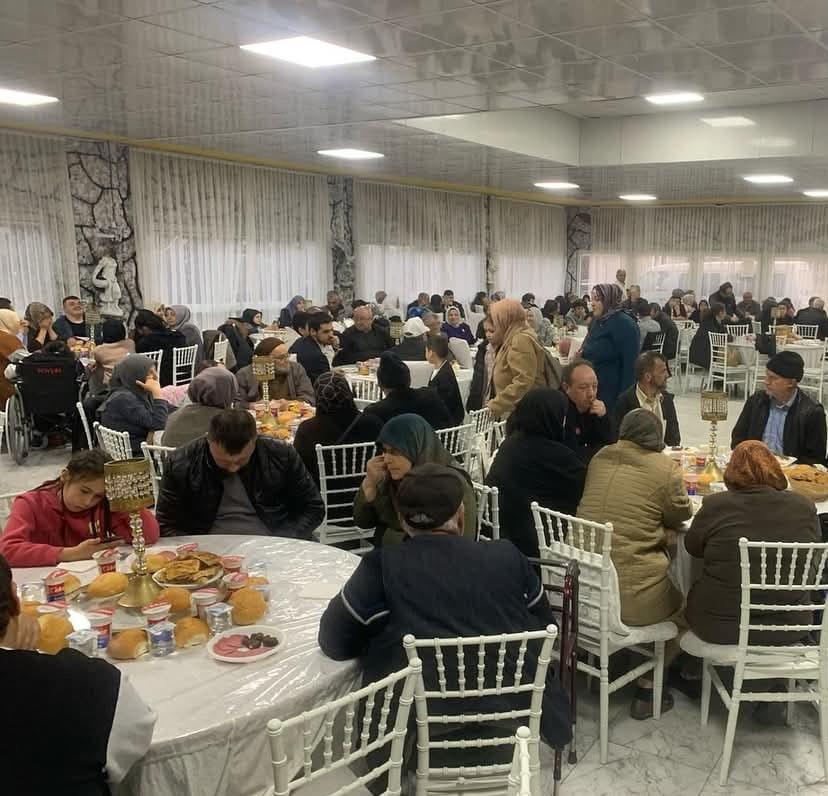 Türkiye Sakatlar Derneği Afyonkarahisar Şube Başkanlığı, Ramazan ayında üyeleriyle iftar