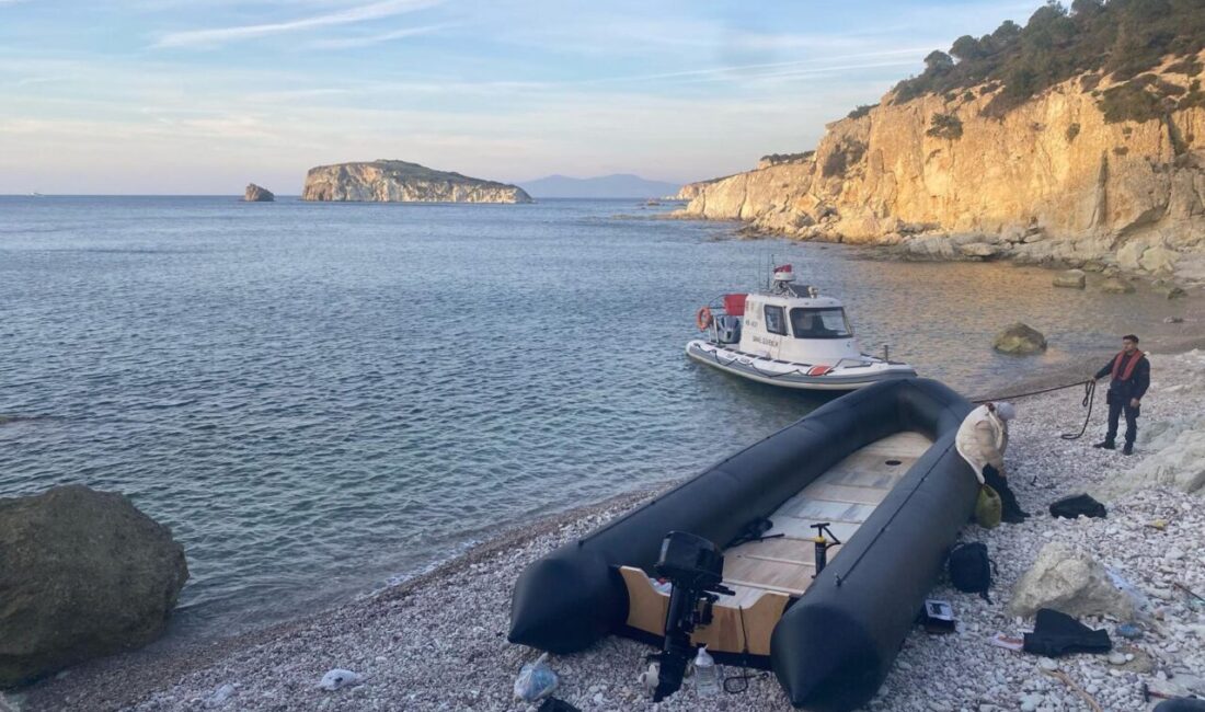İzmir'in Karaburun ve Foça ilçelerinde, 16'sı çocuk 38 düzensiz göçmen