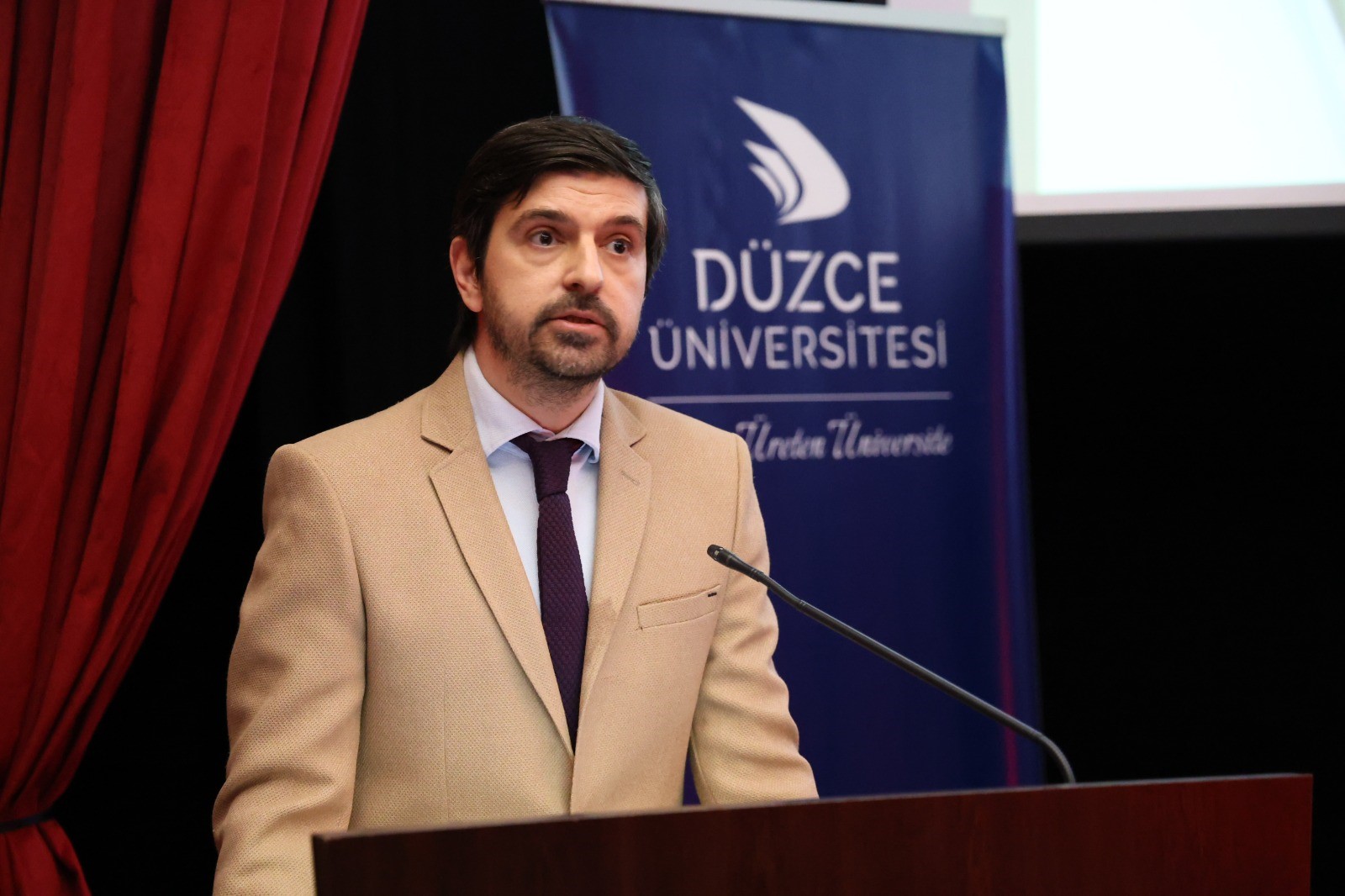 Çekimlerin Afyonkarahisar’ın Dinar ilçesinde gerçekleşen 1968 yapımı Kuyu filmi, Düzce’de