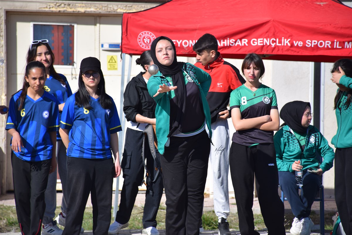 Afyonkarahisar’da düzenlenen Okul Sporları Gençler Bocce Müsabakaları, Kocatepe Spor Kompleksi’nde
