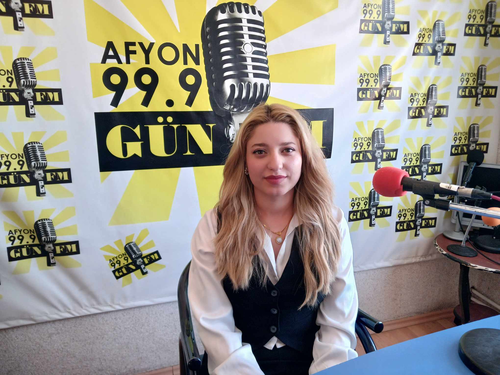Afyon Kocatepe Üniversitesi (AKÜ) ve Gün FM iş birliğinde devam