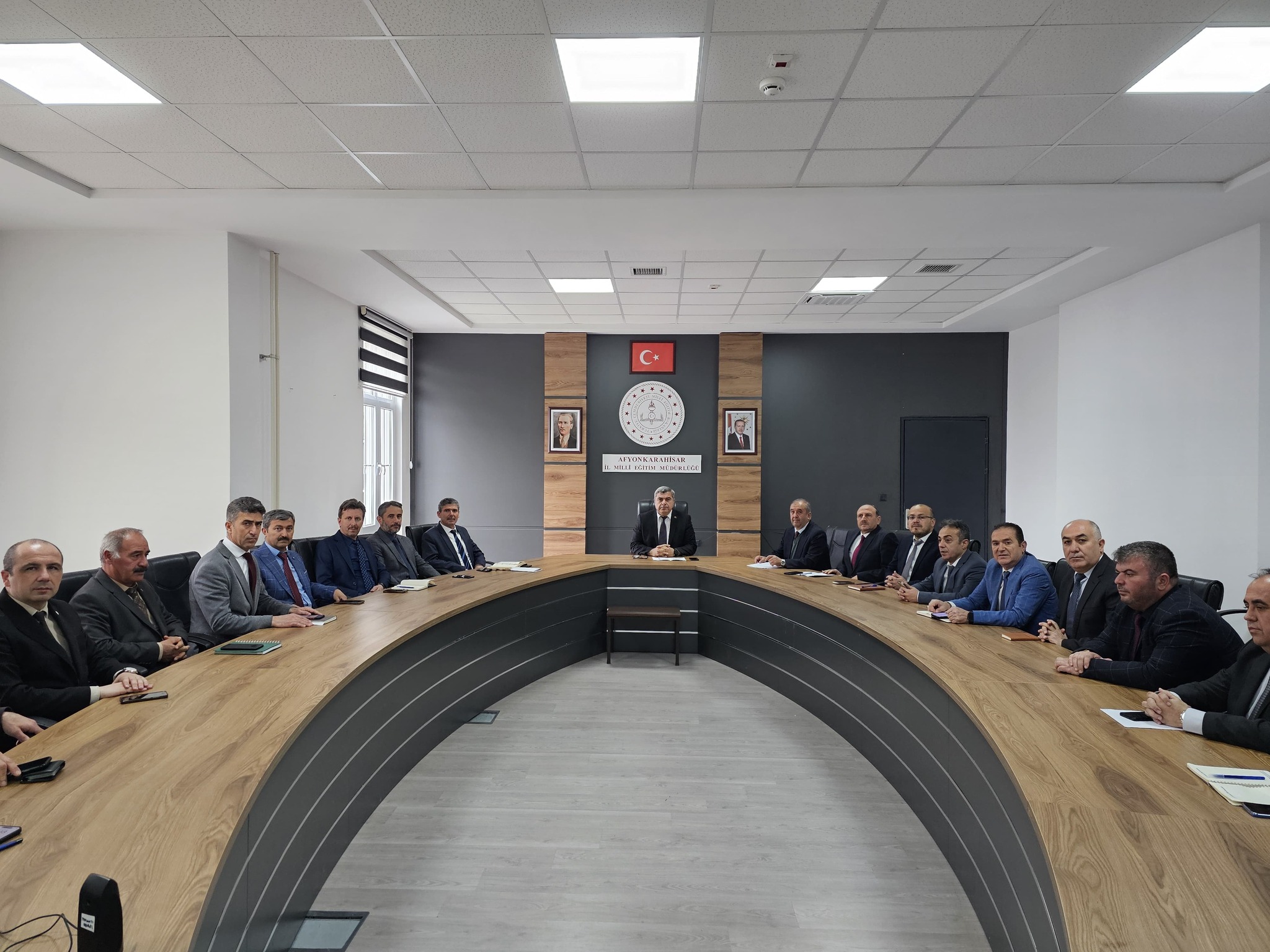 Afyonkarahisar İl Milli Eğitim Müdürü Miraç Sünnetci’nin başkanlığında, Toplantı Salonu’nda