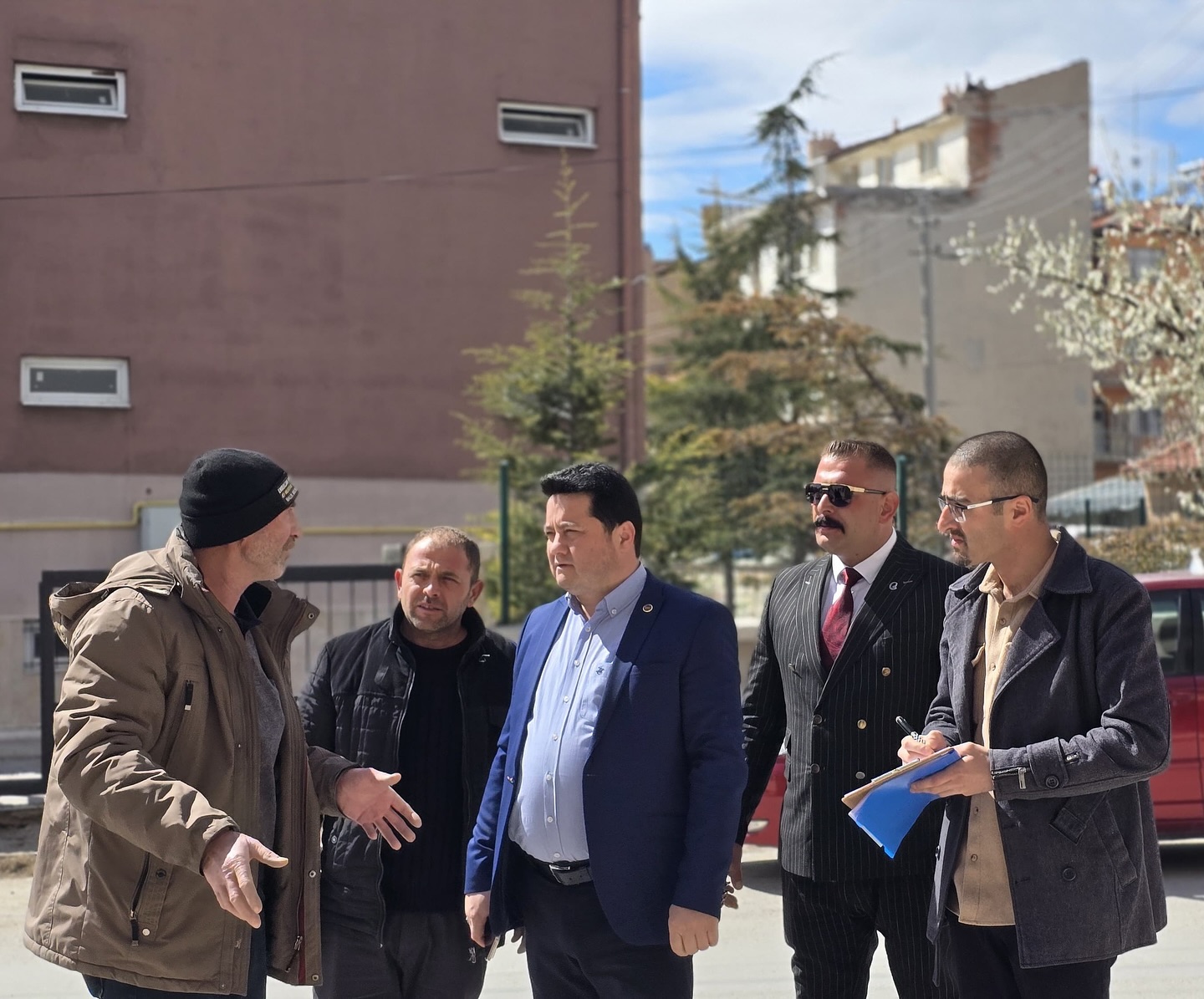 Bolvadin Belediye Başkanı Derviş Aynacı ve Bolvadin Muhtarlar Derneği Başkanı