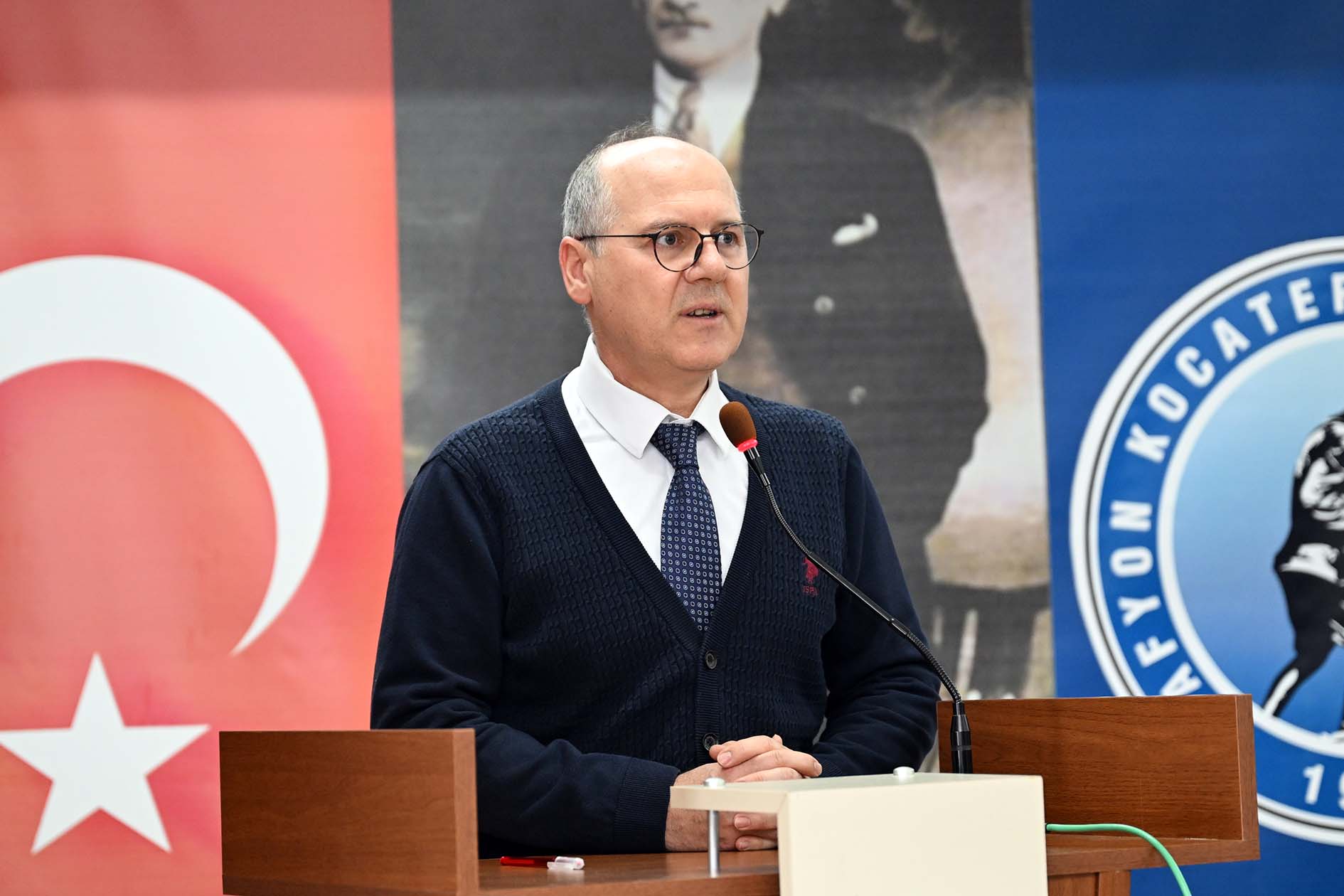 Afyon Kocatepe Üniversitesi (AKÜ) Fen-Edebiyat Fakültesi Tarih Bölüm Başkanlığı tarafından