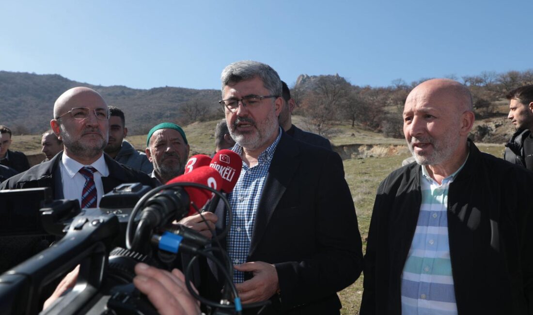Çakır Mahallesi'nde son günlerde gündeme gelen arsa polemiğiyle ilgili AK