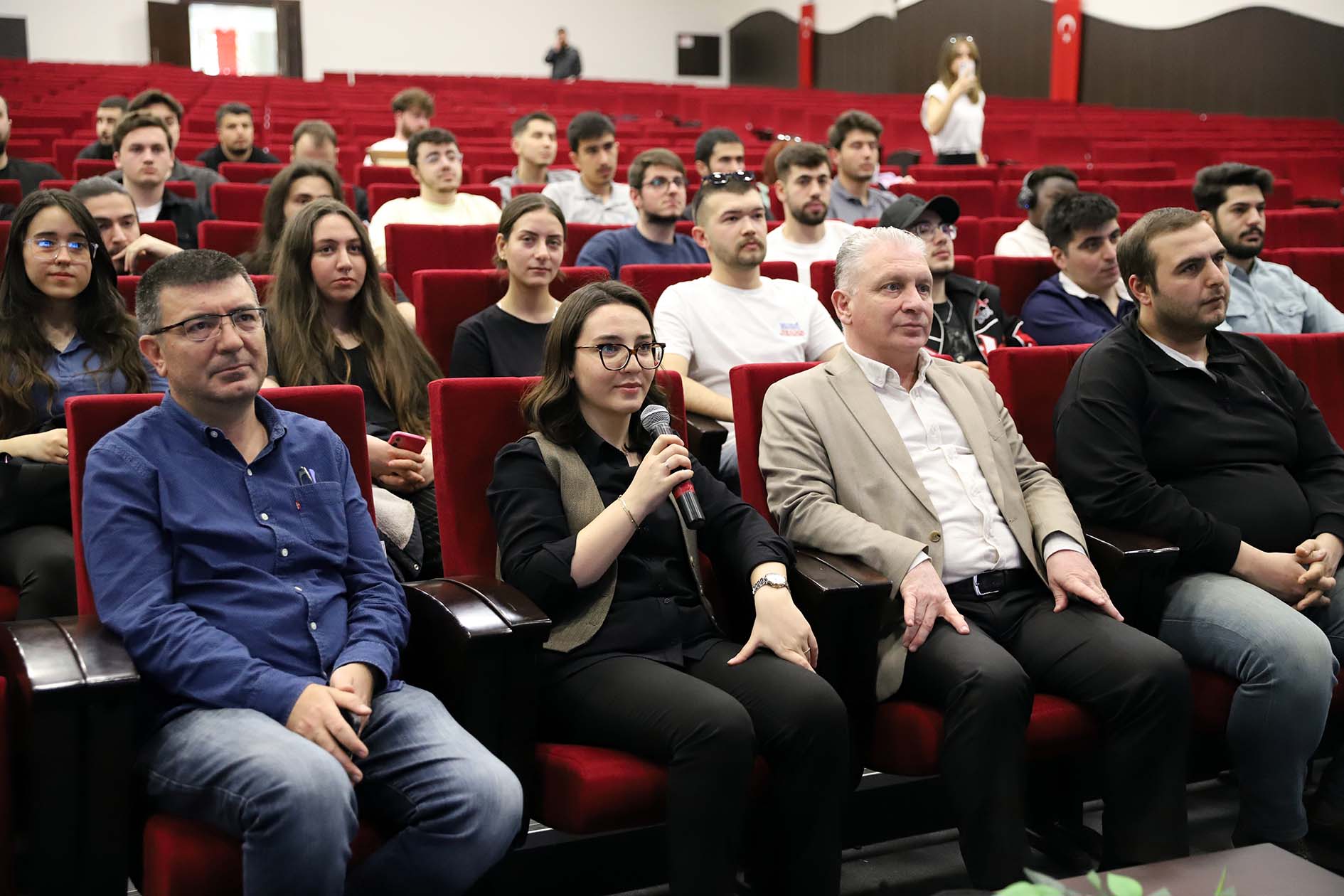 Afyon Kocatepe Üniversitesi (AKÜ) Girişimcilik ve Kariyer Geliştirme Uygulama ve