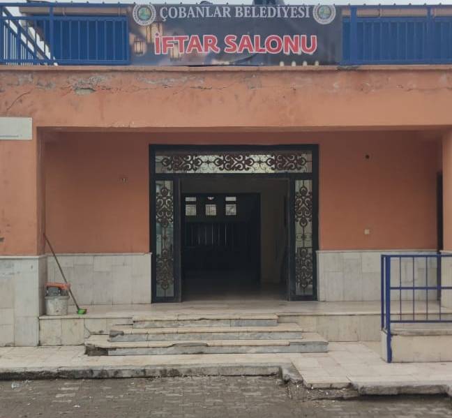 Afyonkarahisar’ın Çobanlar ilçesinde geleneksel olarak düzenlenen iftar çadırı etkinliği bu