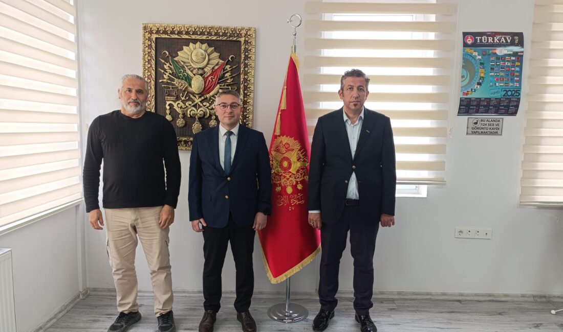 Afyonkarahisar Maver Kemal Arsoy Ortaokulu, Kariyer Günleri Öğrenci Buluşmaları’na devam