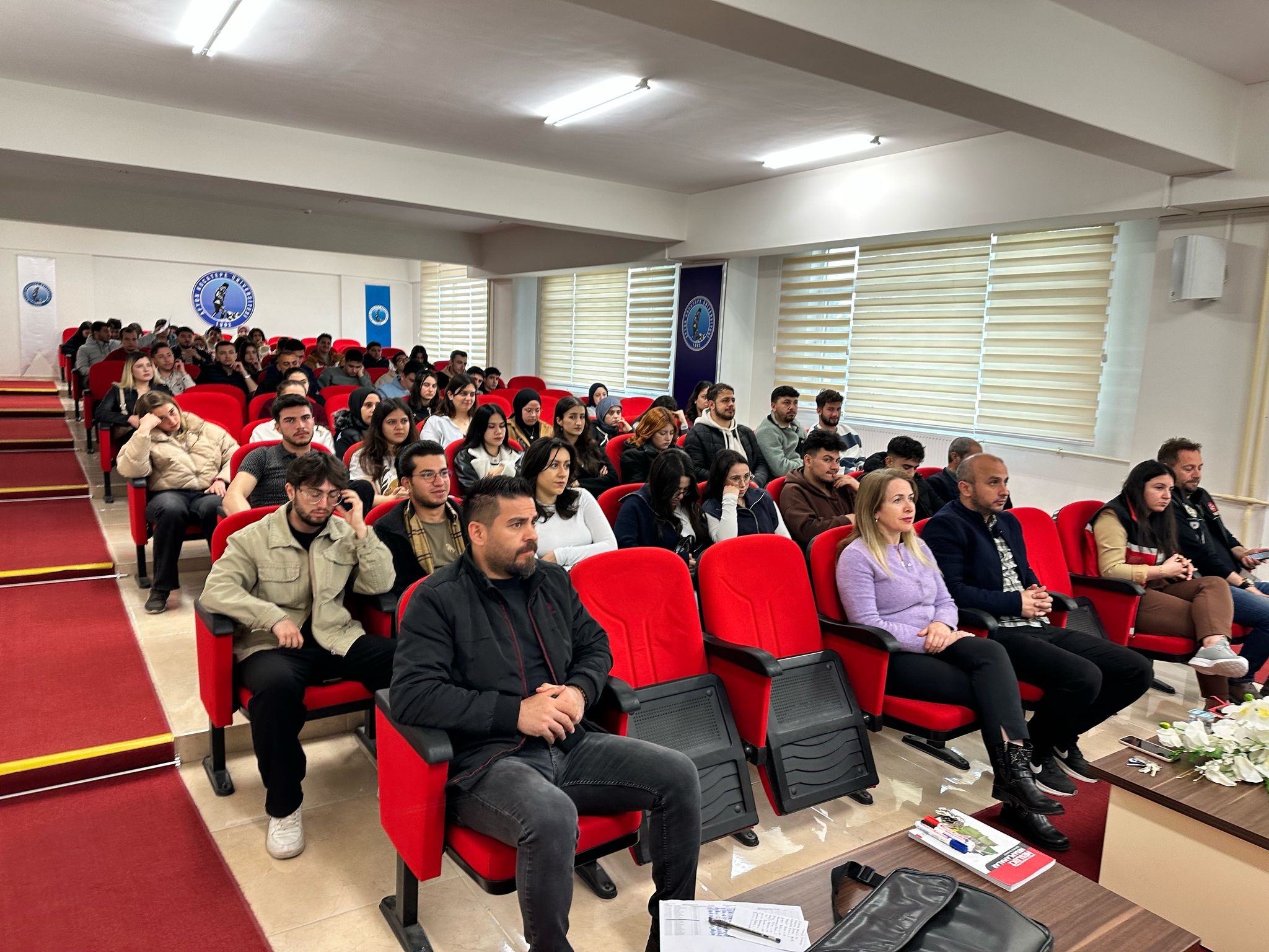 Afyon Kocatepe Üniversitesi (AKÜ) Sandıklı Meslek Yüksekokulu (MYO) tarafından “Bağımlılıkla