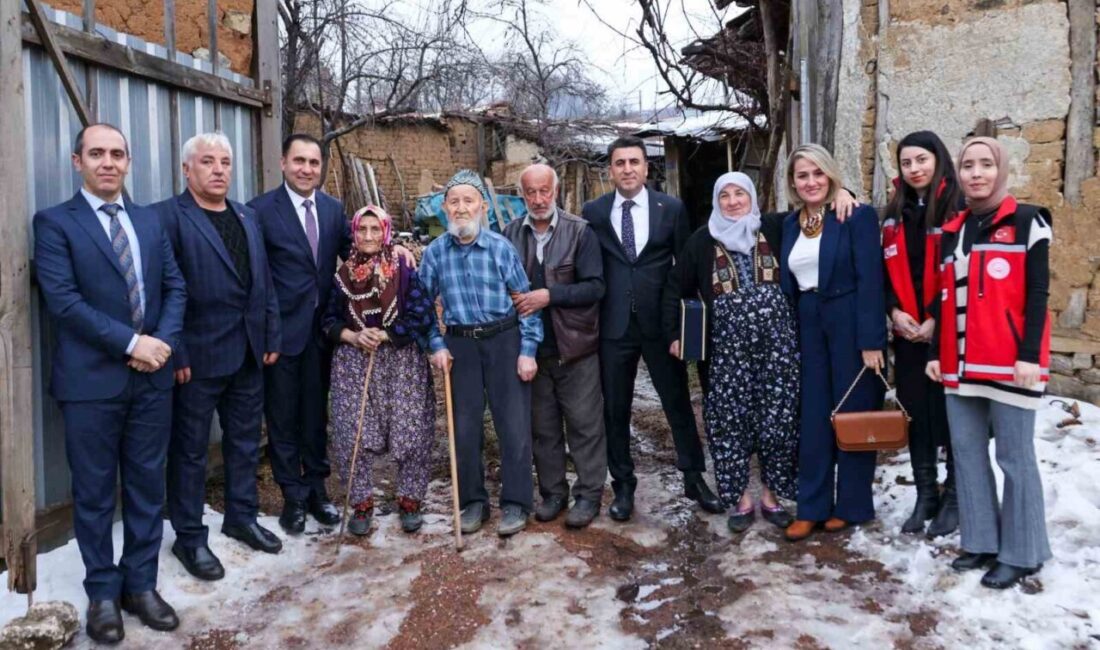 Bilecik Valisi Şefik Aygöl ve eşi Nazlı Aygöl, Koyunköy’de ikamet