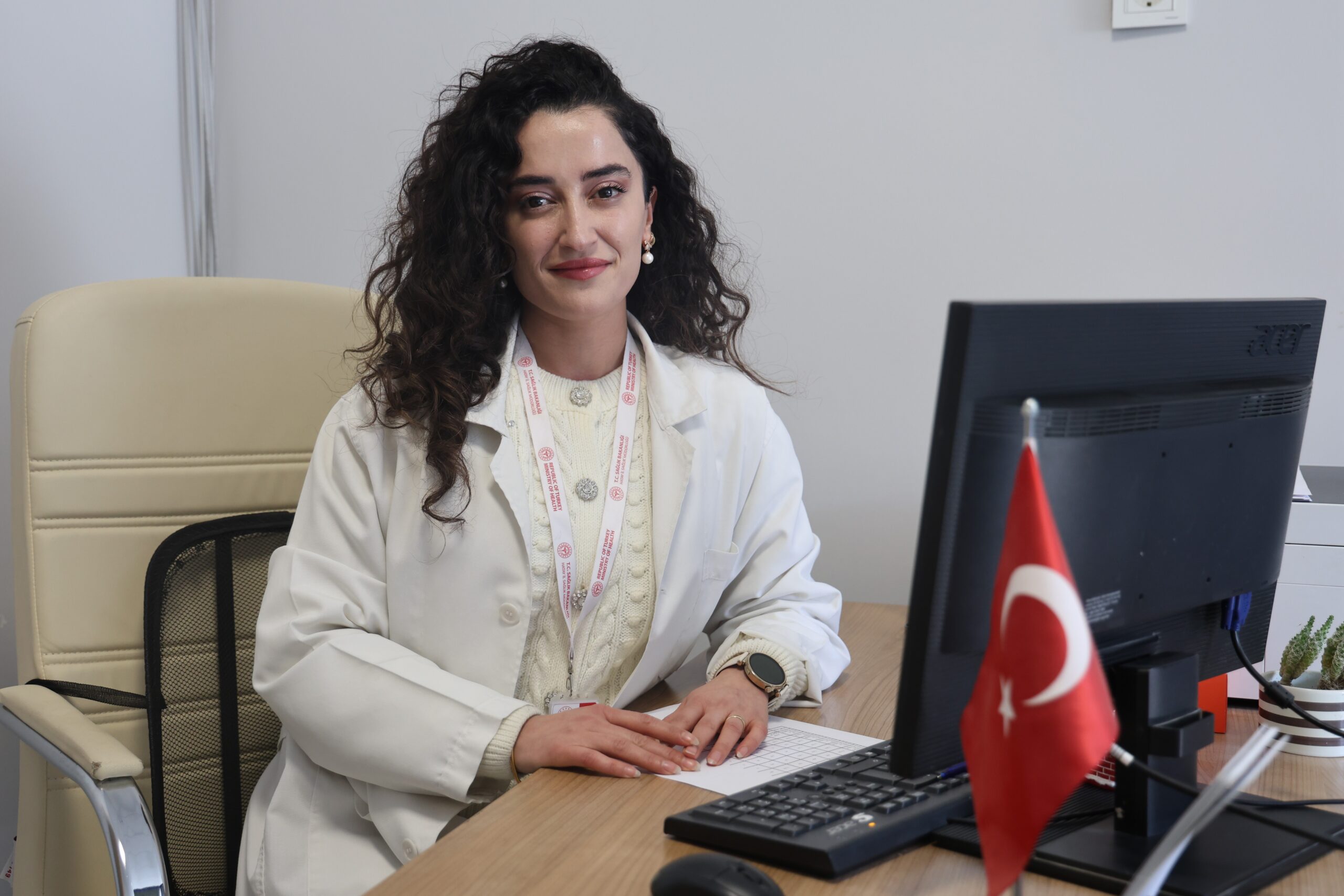 Diyetisyen Yaprak Aytekin, iftar ile sahur arasında 2,5 litre su