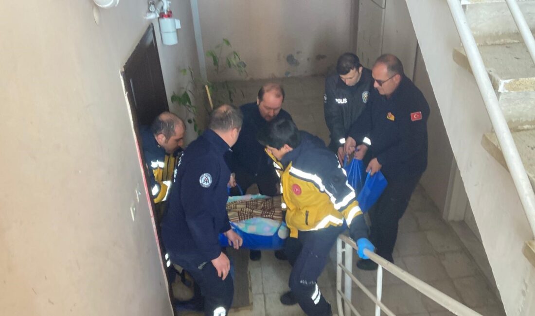 Erzincan’da evinde yalnız yaşayan ve bir müddet yakınlarının haber alamadığı