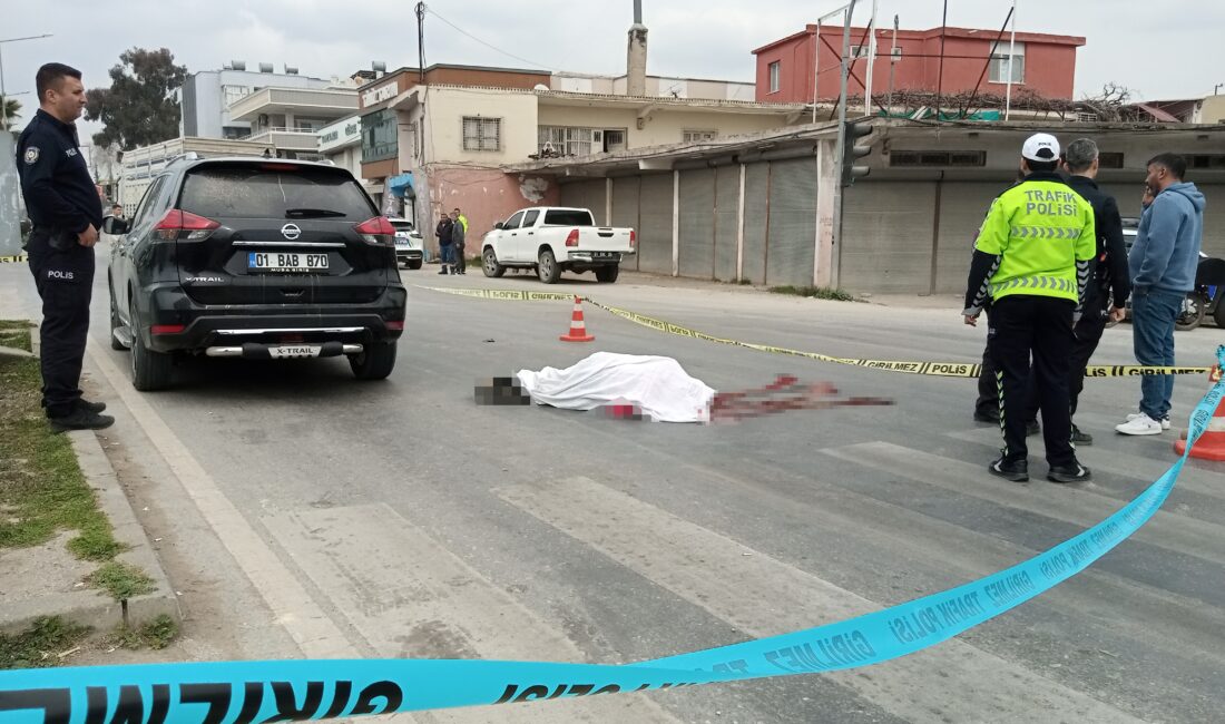  Adana'da yolun karşısına geçmeye çalışan yaşlı adam cipin çarpması sonucu