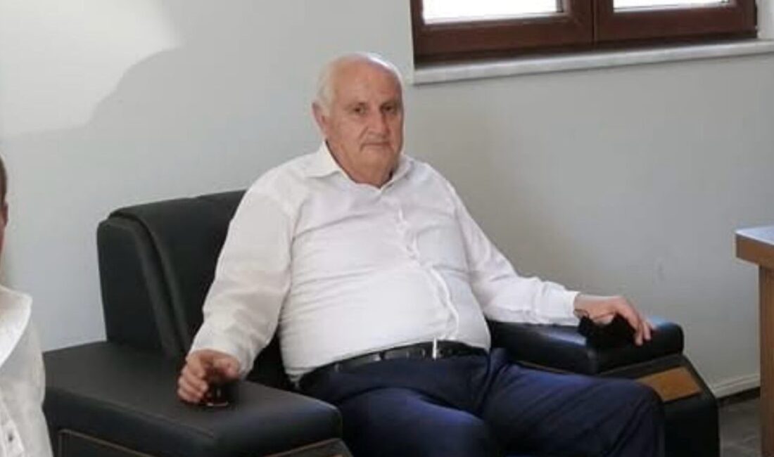 Sakarya’nın Hendek ilçesinde bahçesinde çalıştığı esnada traktörün devrilmesi neticesinde yaralanan