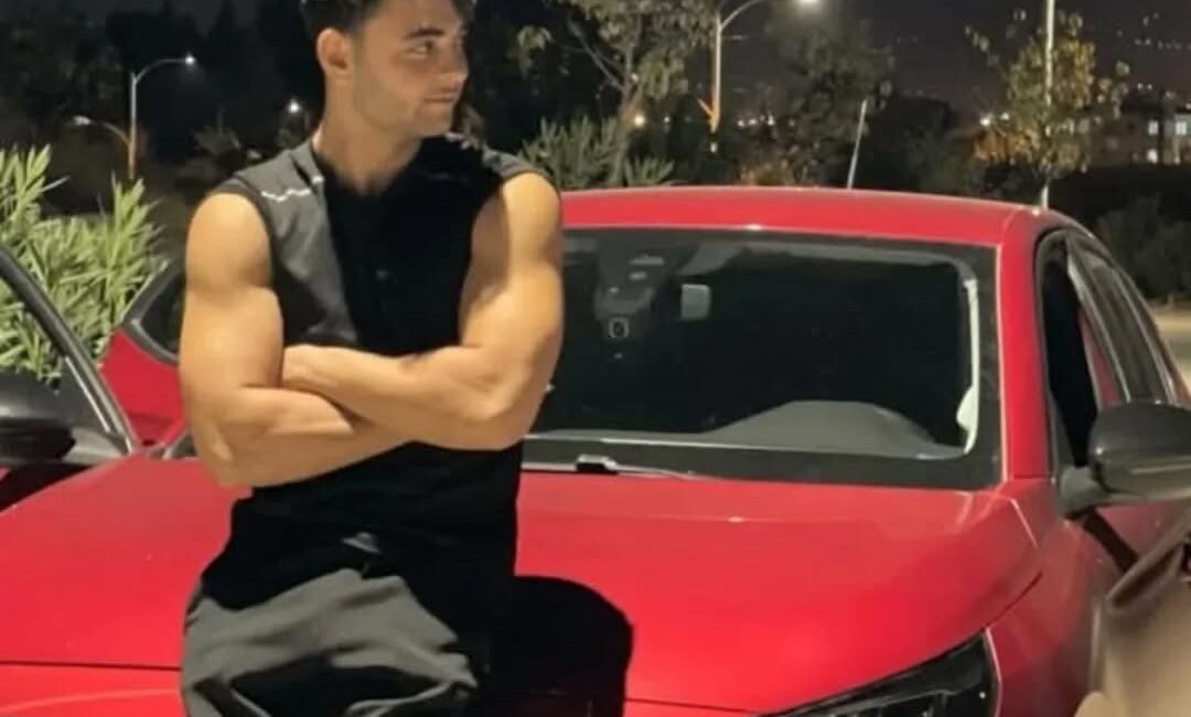 Adana'da 2 motosikletin çarpıştığı kazada sürücülerden biri hayatını kaybetti, diğeri