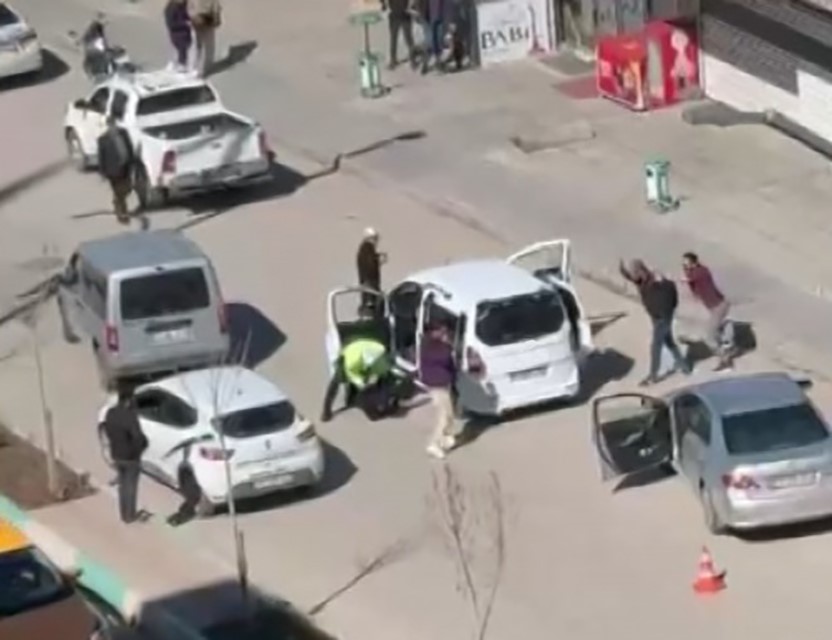  Silopi ilçesinde Şırnak merkeze cinayet işlemek için gelen iki şahısın içerisinde bulunduğu