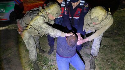 
Aydın'ın Bozdoğan ilçesinde 4 çocuk annesi Meltem Menteşeli cinayetinin zanlısı