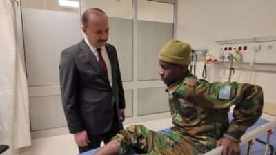 Isparta General İhsan Alper Kışlası’nda eğitim gören Somali uyruklu askerlerin