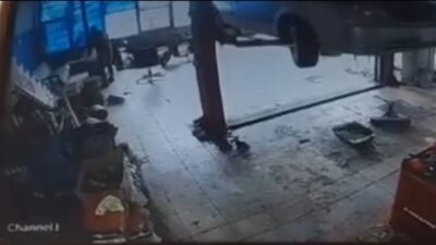 Düzce’de sobaya benzin döken otomobil tamircisi, parlayan alevlerden yara almadan