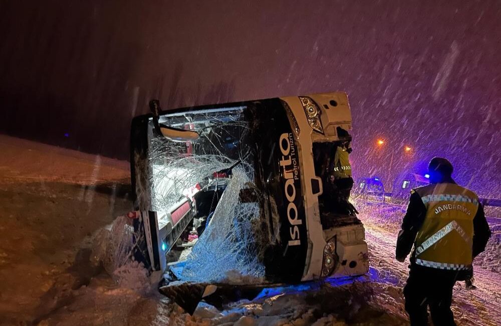 Afyonkarahisar’ın Sinanpaşa ilçesi Kılıçarslan mevkiinde bu sabah saat 04.40’ta bir