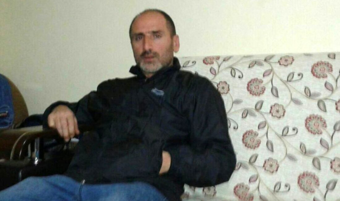 Kocaeli'nin Kartepe ilçesinde istediği durakta inemediği için şoförle tartışan Erdal