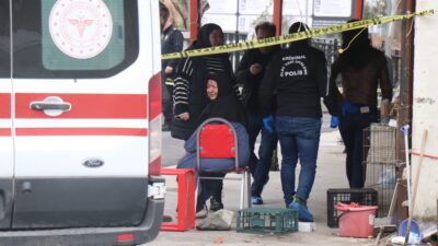 Sakarya'nın Serdivan ilçesinde 45 yaşındaki kiracı, uzun zamandır işlettiği marketin