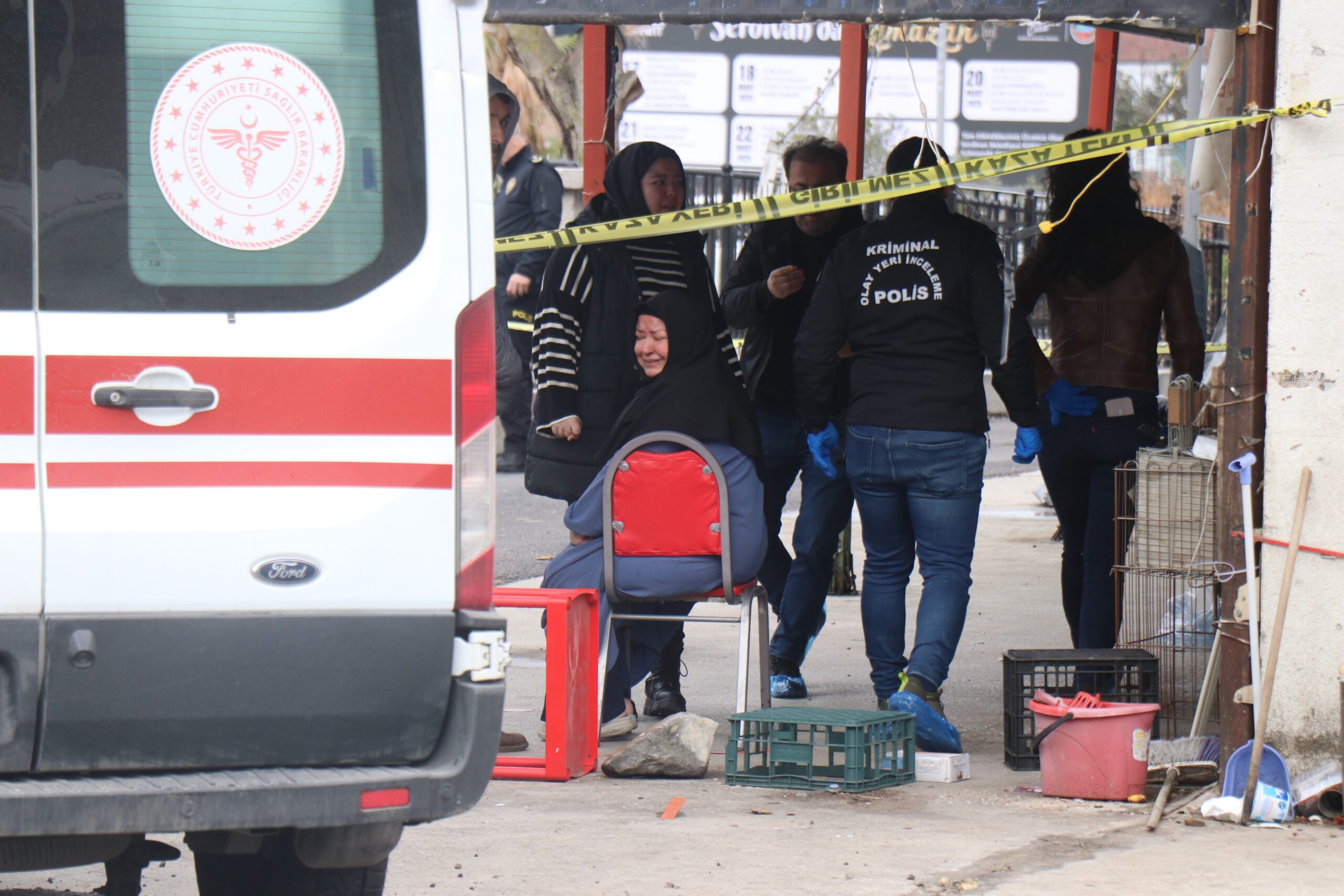 Sakarya'nın Serdivan ilçesinde 45 yaşındaki kiracı, uzun zamandır işlettiği marketin