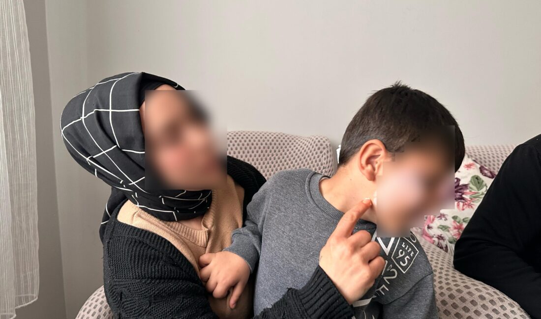 Bursa'da gözü dönen anne, oğlu ile kavga eden öğrenciyi okulda