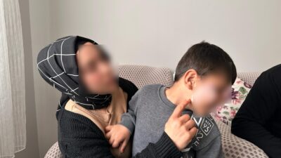 Bursa'da gözü dönen anne, oğlu ile kavga eden öğrenciyi okulda