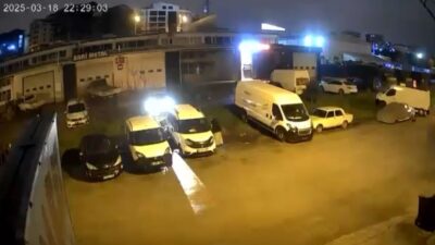 Bursa'da bir kişi, parası olmadığı için tamirciye bıraktığı aracını çaldı.