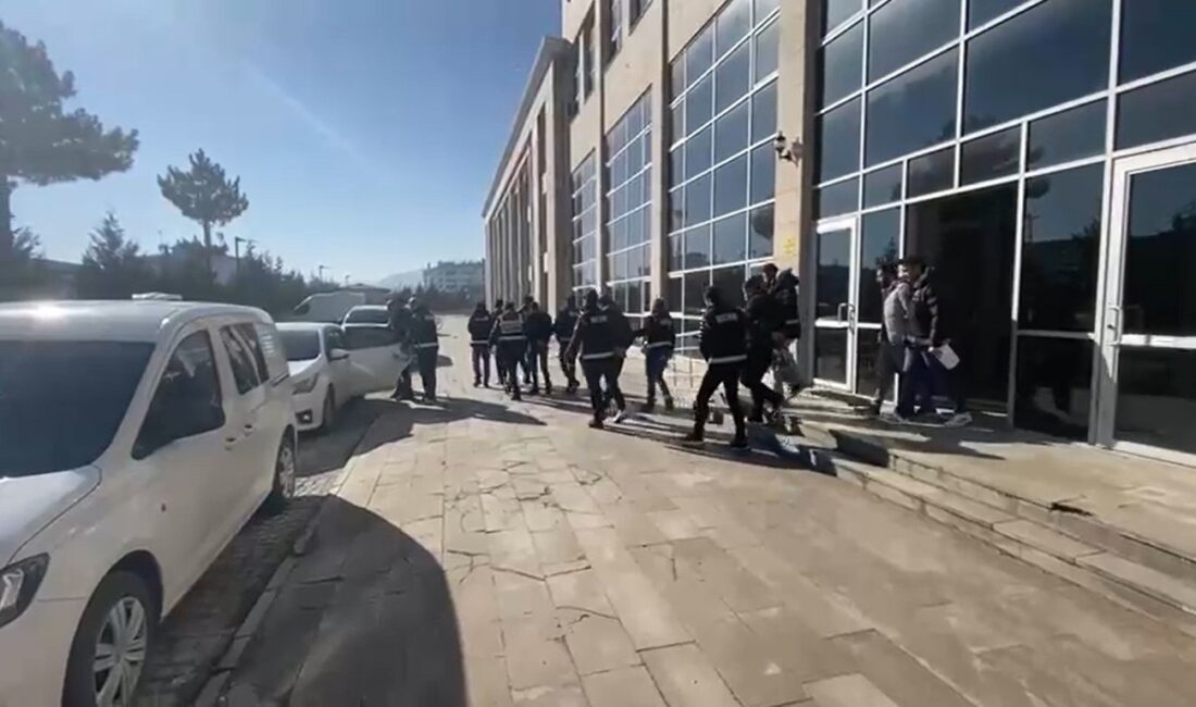 Kütahya merkezli üç ilde suç örgütüne yönelik düzenlenen operasyonda gözaltına