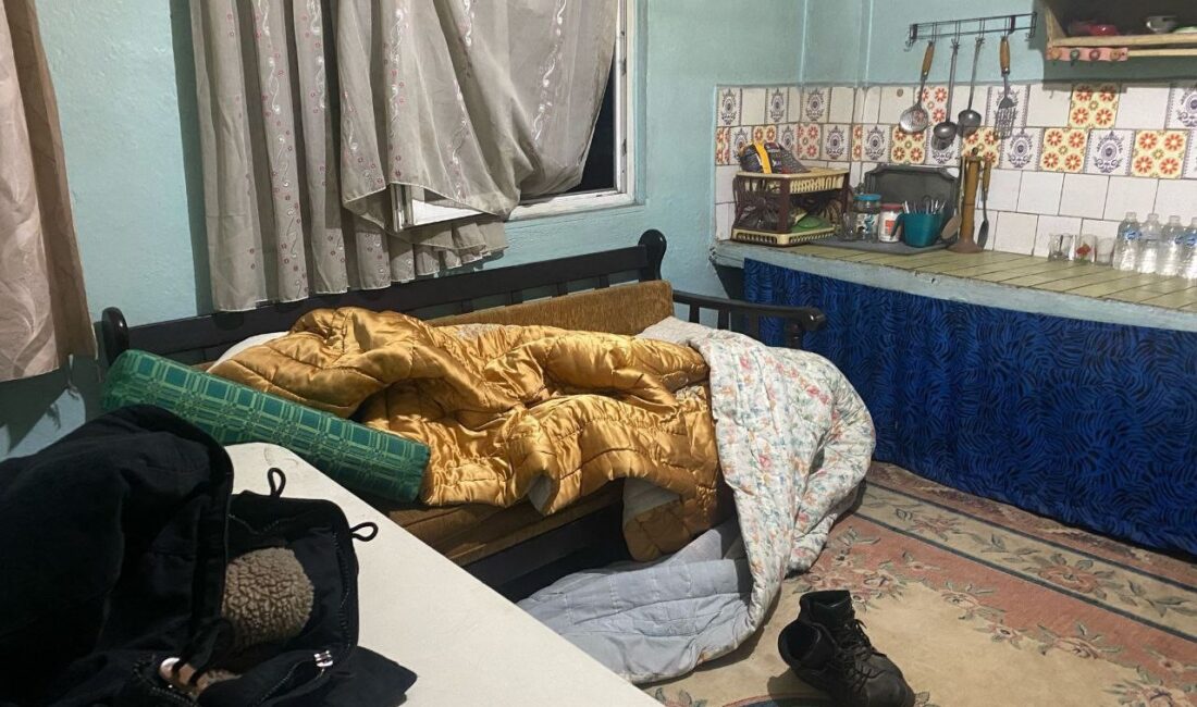 Sakarya’nın Karasu ilçesinde kendisinden haber alınamayan şahıs, evinde ölü bulundu.
