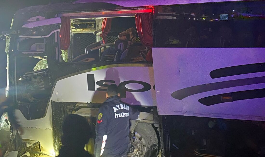 Aydın'ın Kuyucak ilçesinde sabah saatlerinde meydana gelen trafik kazasında bir