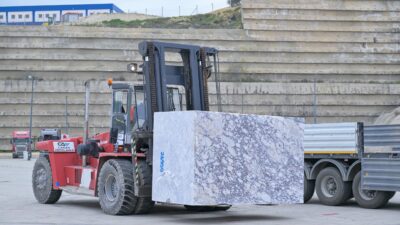 Türk doğal taşının dünyaya açılan kapısı ve sektörünün en büyük