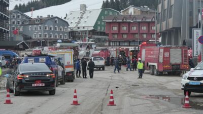 Bursa’nın Uludağ ilçesinde bulunan Kervansaray Otel’de sabah saatlerinde çıkan yangının