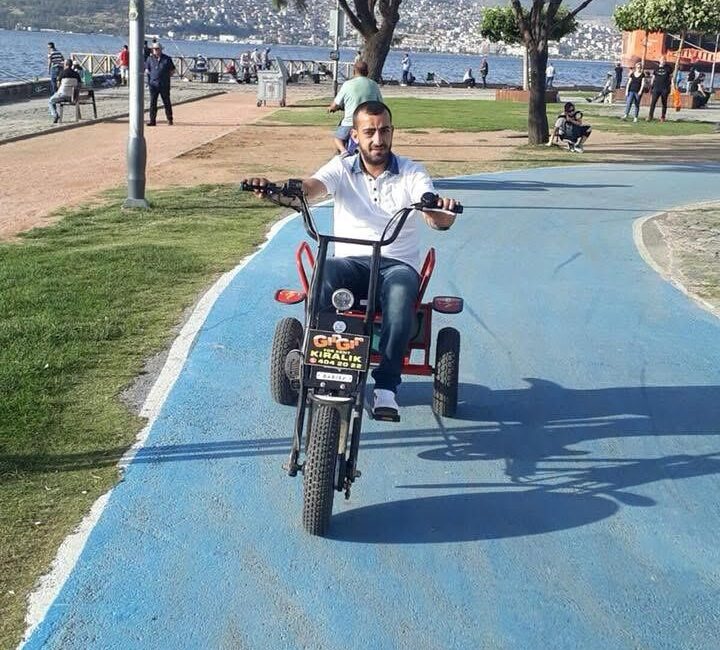Diyarbakır'ın Çınar ilçesinde bir araca düzenlenen silahlı saldırıda ağır yaralanan