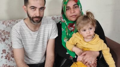 Adana’da 9 ay önce ailesiyle birlikte gittiği semt pazarında biyonik